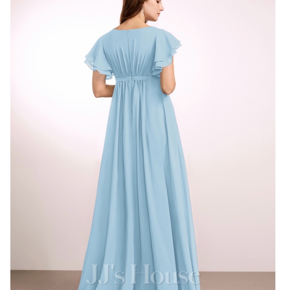 Jj’s house maternity bridesmaid dress in sky blue